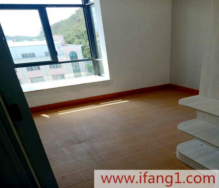 <a href=/chashan/ target=_blank class=infotextkey>茶山小產(chǎn)權房</a>價格:茶山畔山豪苑