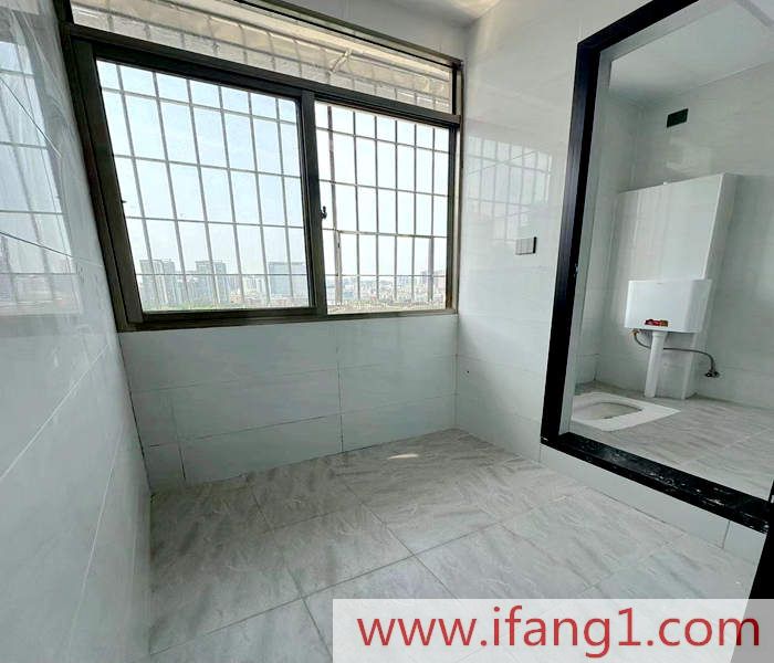 壹方城對面小產(chǎn)權(quán)房